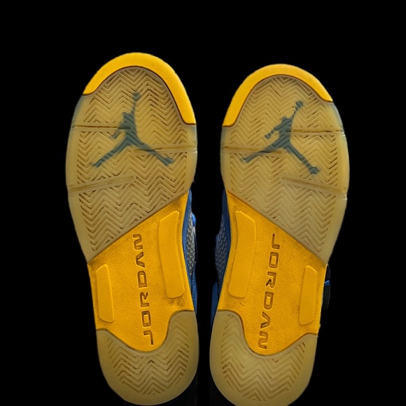 Jordan Kids Sneakers - Blue and Yellow - Picture 5 of 9
